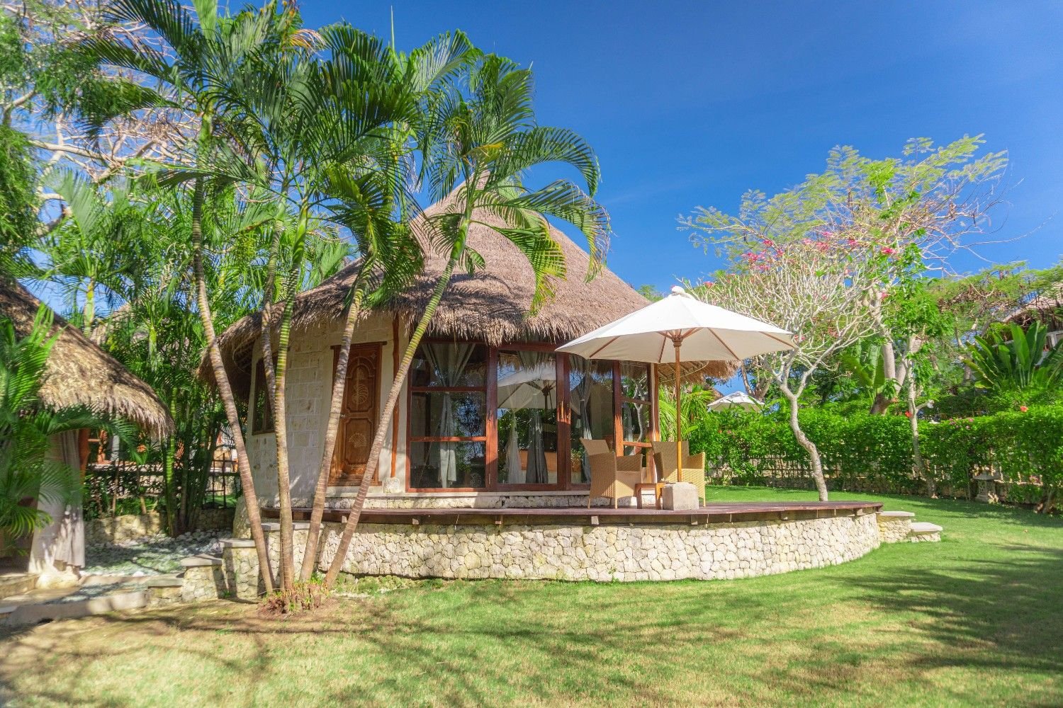 Deluxe Bungalow Gallery 5