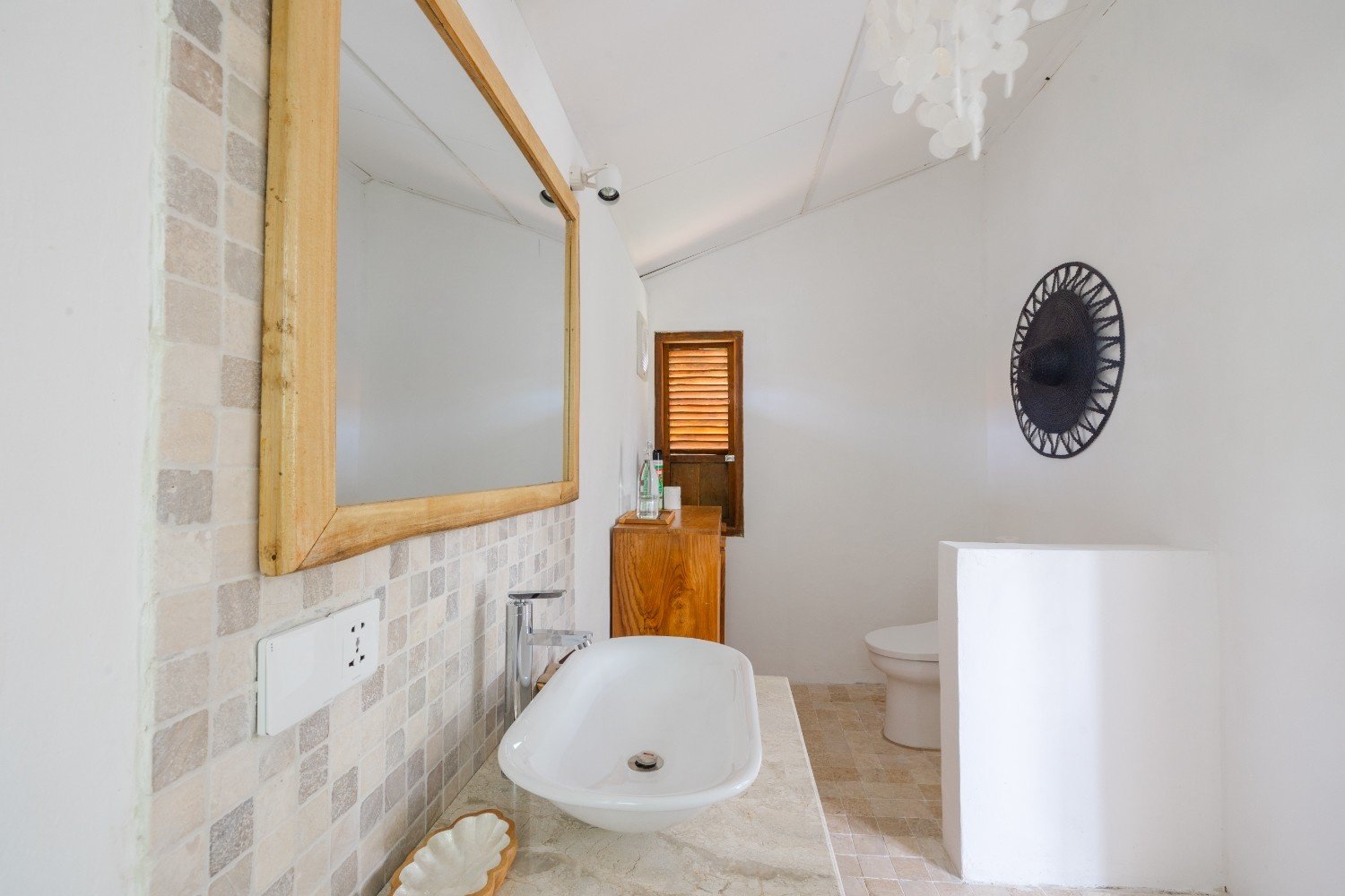 Garden Lodge Gallery 14