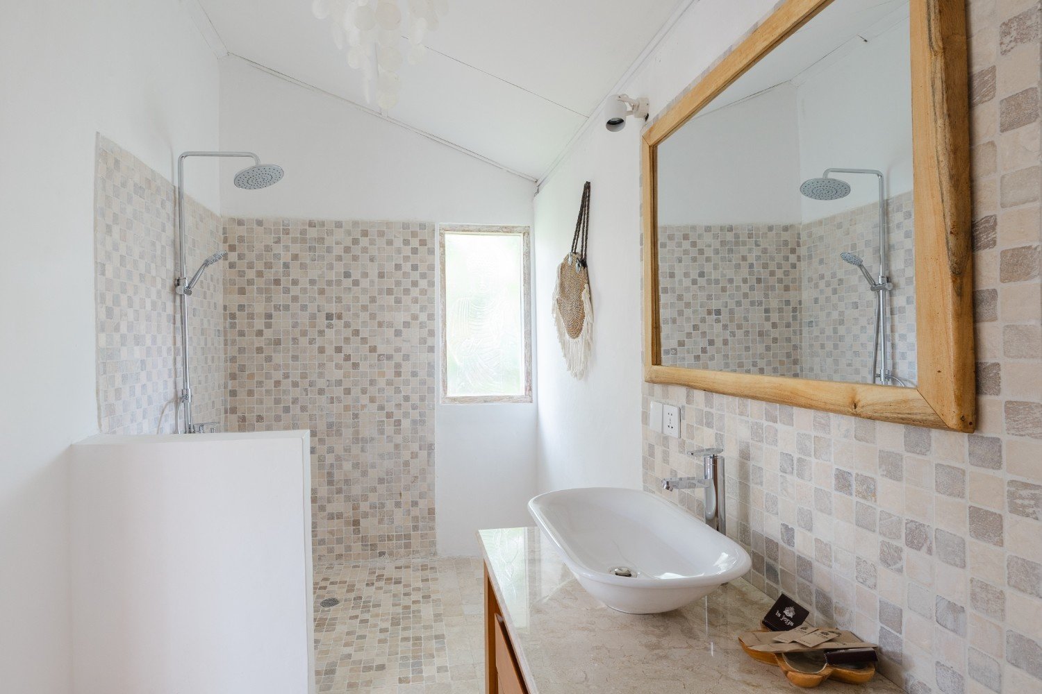 Garden Lodge Gallery 15