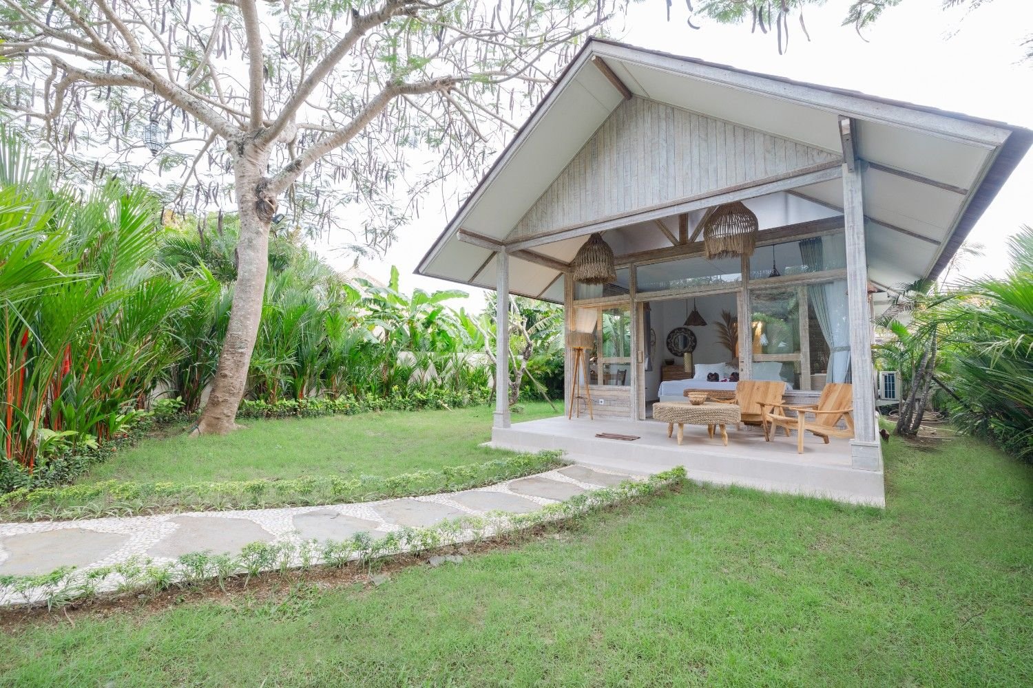 Garden Lodge Gallery 8