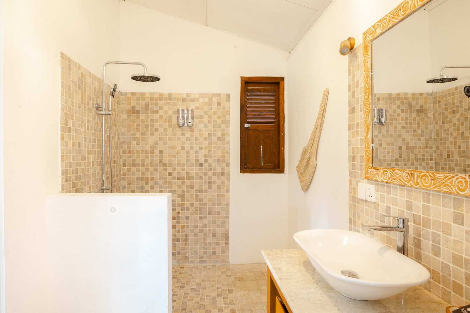 Pool View Lodge Gallery