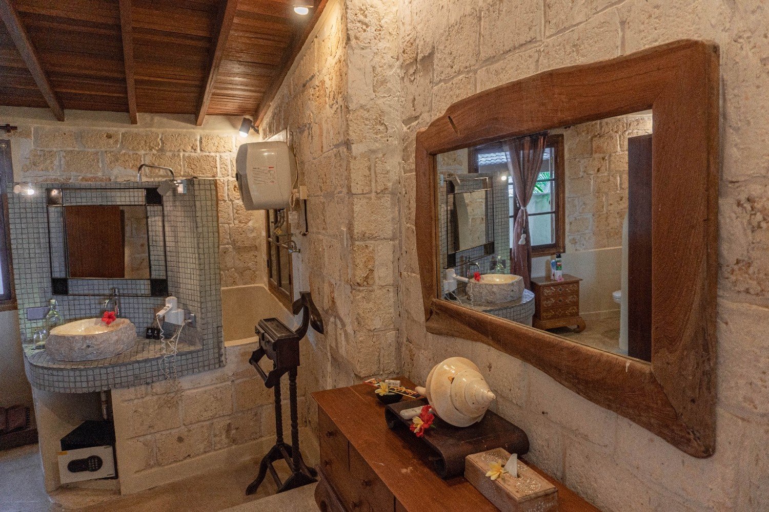 Private Pool & Sea View Gallery 27