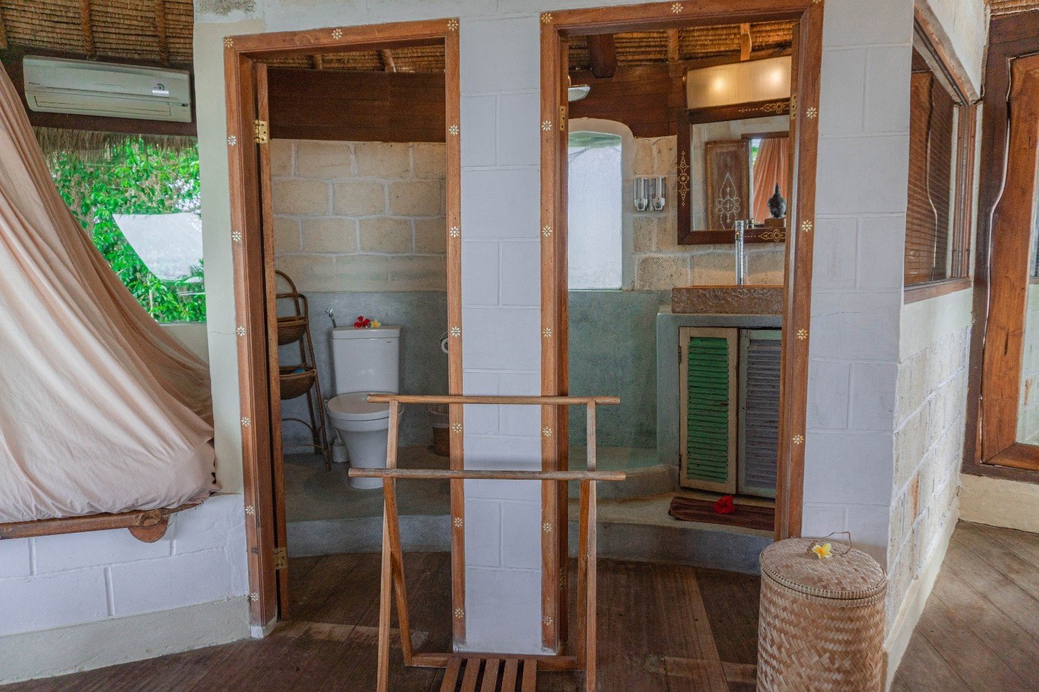 Private Pool & Sea View Gallery 4