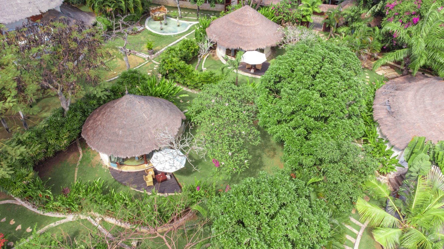 Standard Bungalow Gallery 13