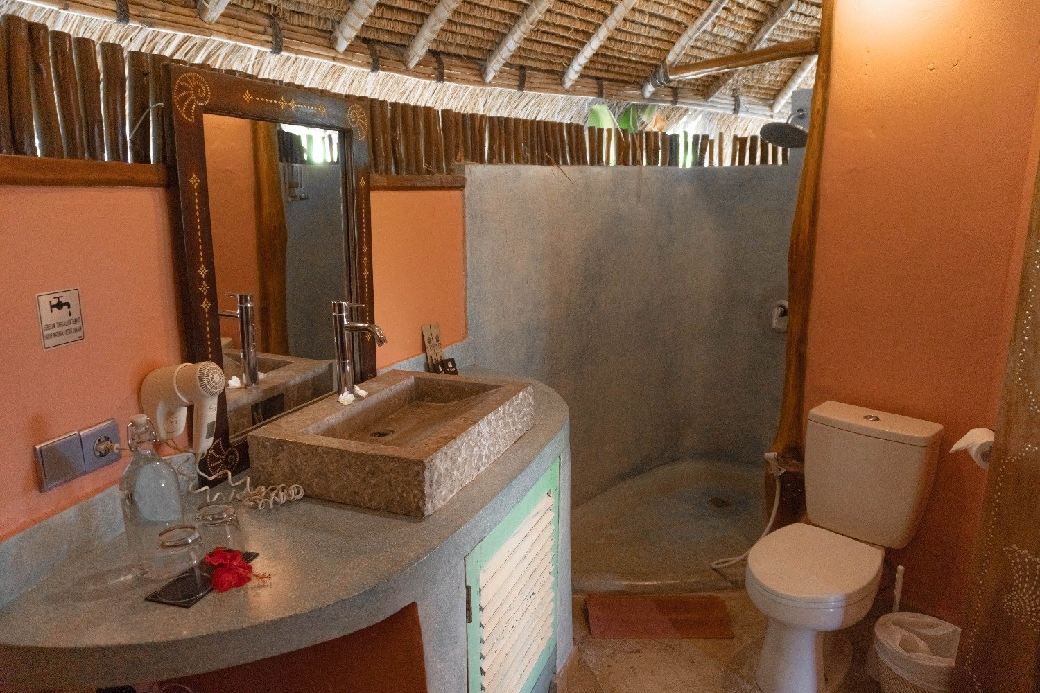 Standard Bungalow Gallery 8